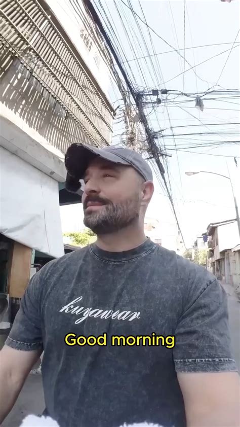to wander in Tagalog .